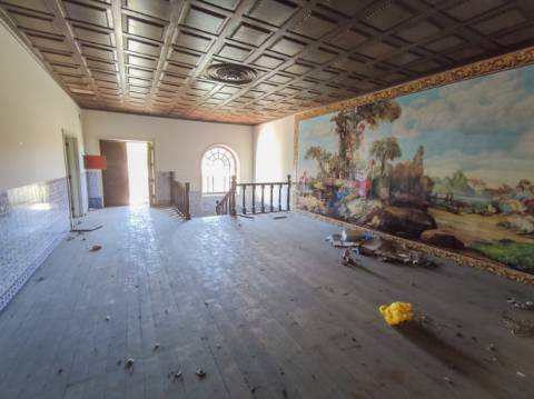 Moradia Isolada T5 em São Paio de Oleiros, Santa Maria da Feira