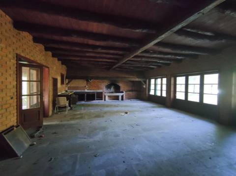 Moradia Isolada T5 em São Paio de Oleiros, Santa Maria da Feira