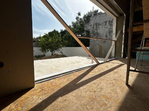 Moradia T3 em São João da Madeira - Renovada