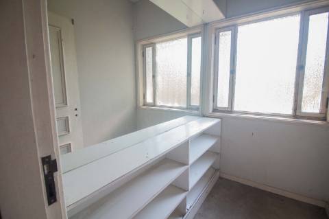 Quinta com 2 casas e 5 lotes de terreno em São João da Madeira