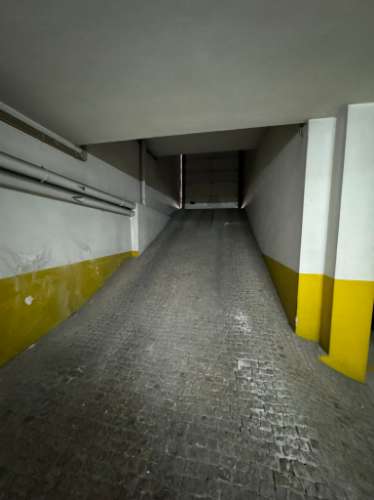 Lugares de garagem no centro de São João da Madeira