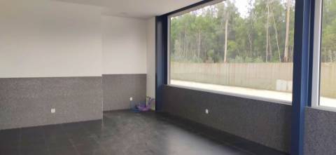 ARMAZÉM INDUSTRIAL NOVO LOUROSA