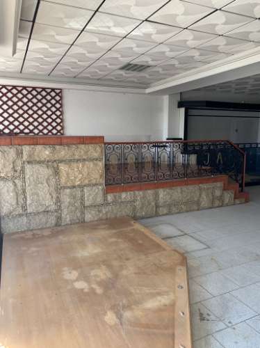 Loja em São João da Madeira - Arrendamento