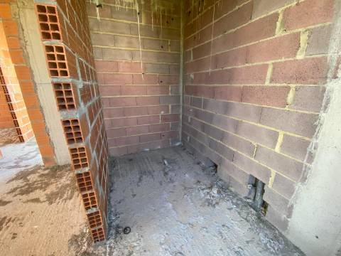 Terreno com benfeitoria em Cacia