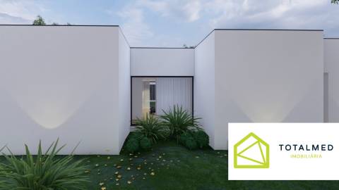 Terreno com benfeitoria em Cacia