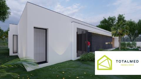 Terreno com benfeitoria em Cacia