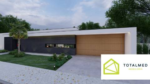 Terreno com benfeitoria em Cacia