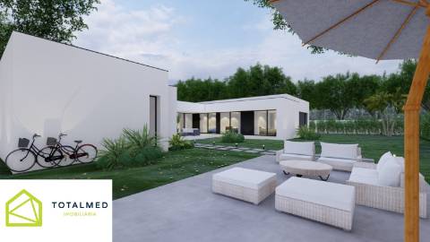 Terreno com benfeitoria em Cacia