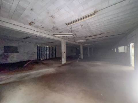 Pavilhão Industrial em Viseu
