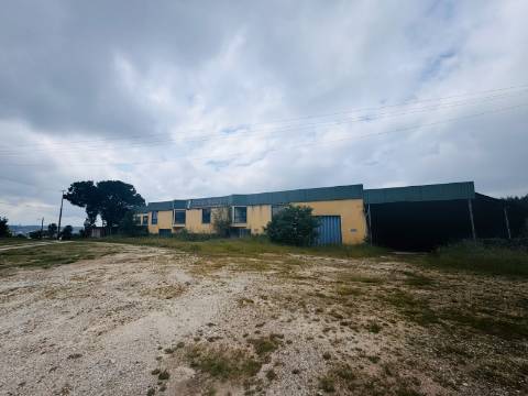 Pavilhão Industrial em Viseu