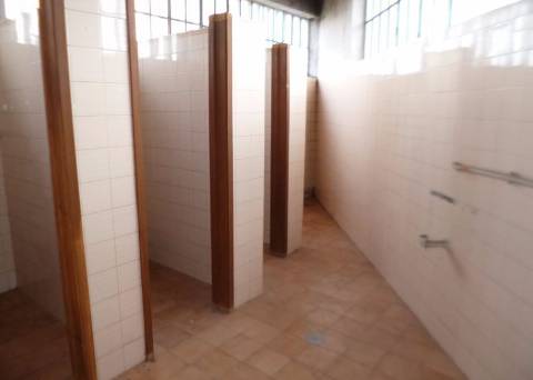 Moradia e armazém em São Roque - Oliveira de Azeméis