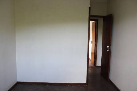 Moradia e armazém em São Roque - Oliveira de Azeméis