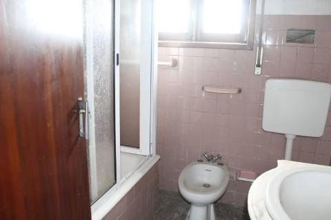 Moradia e armazém em São Roque - Oliveira de Azeméis