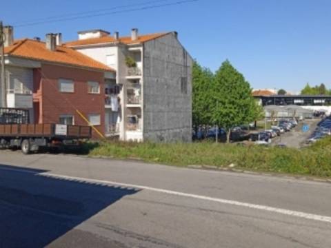 Moradia T4 em Albergaria-a-Velha