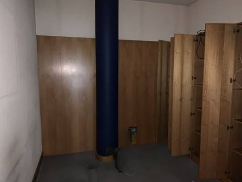 Loja em Santa Maria de Lamas