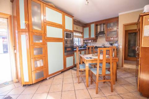 Moradia Geminada T3 à entrada de São João da Madeira