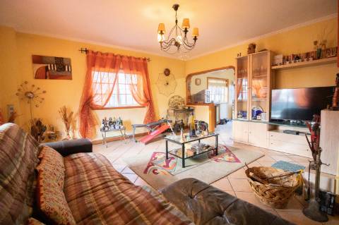 Moradia Geminada T3 à entrada de São João da Madeira