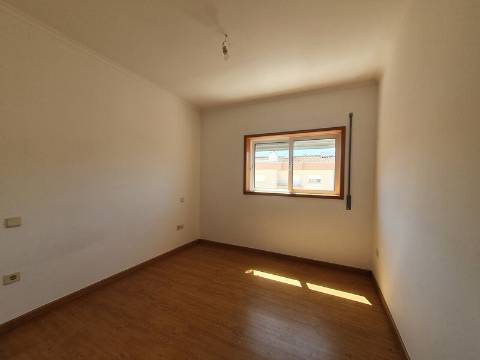 Apartamento T2 em Oliveira de Azeméis