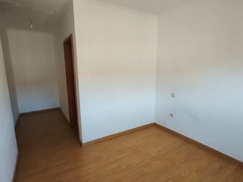 Apartamento T2 em Oliveira de Azeméis