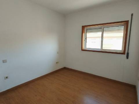Apartamento T2 em Oliveira de Azeméis