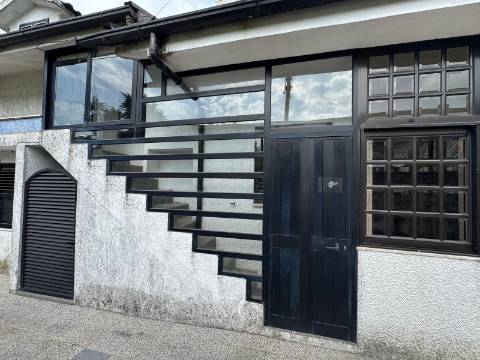 Moradia Geminada T2 em Lourosa