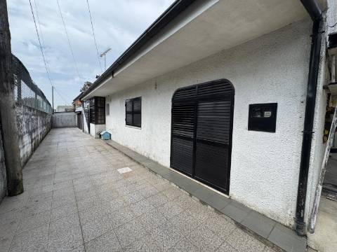 Moradia Geminada T2 em Lourosa