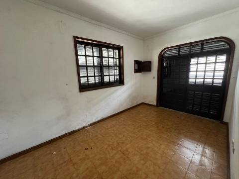 Moradia Geminada T2 em Lourosa