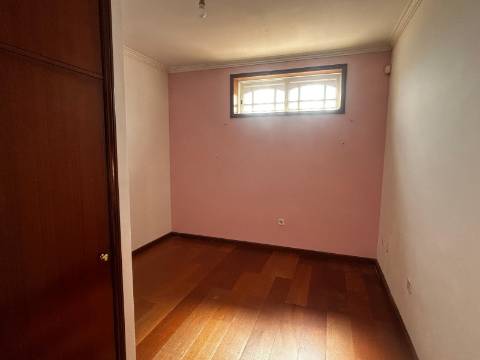 Moradia Isolada T3 em Esmoriz