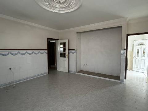 Moradia Isolada T3 em Esmoriz