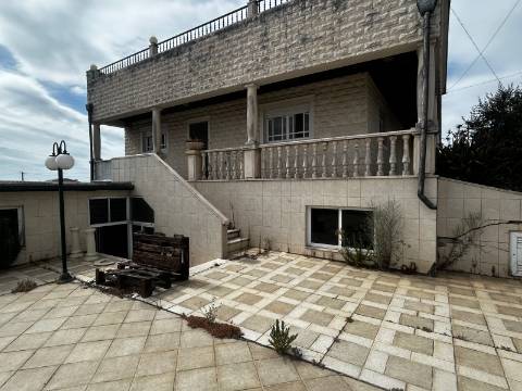 Moradia Isolada T3 em Esmoriz