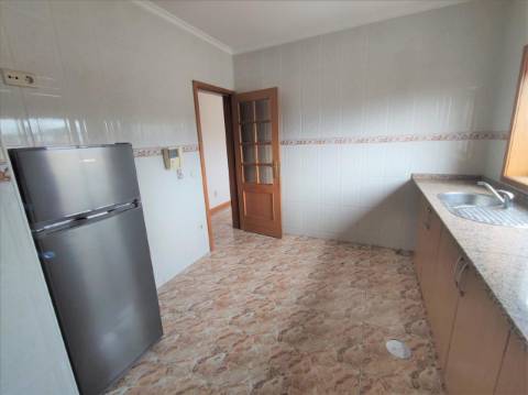 Apartamento T2 em Oliveira de Azeméis