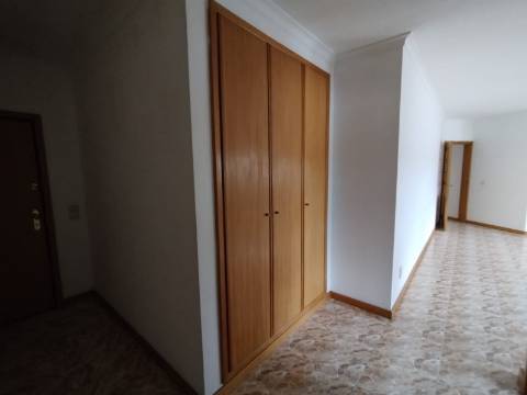 Apartamento T2 em Oliveira de Azeméis