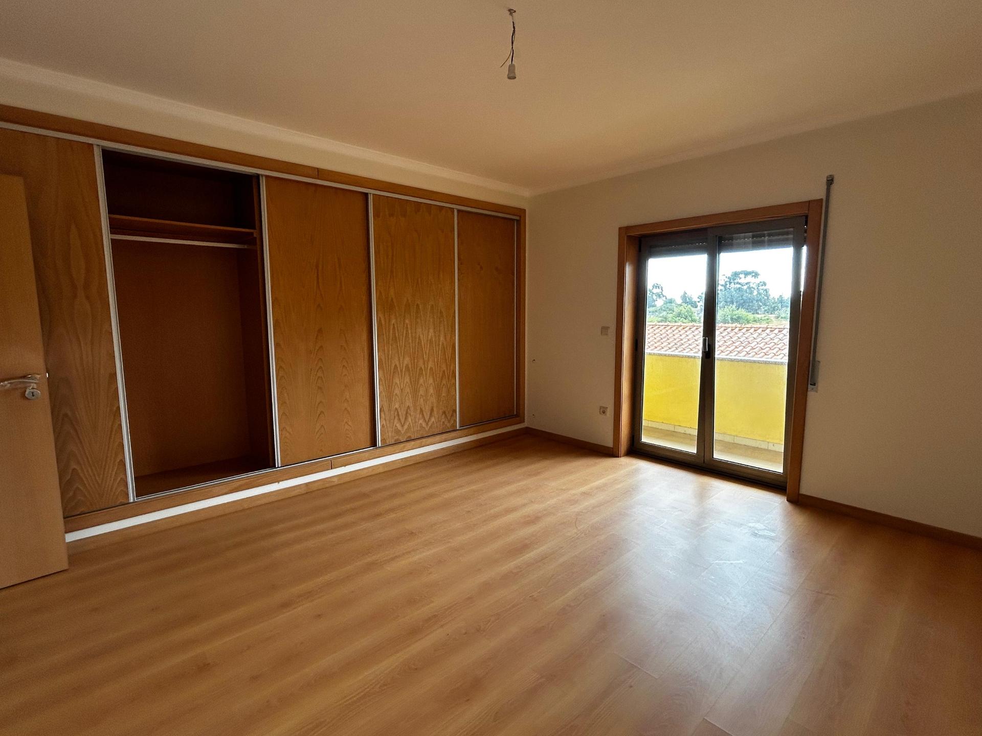 Moradia Isolada T3 em Esgueira