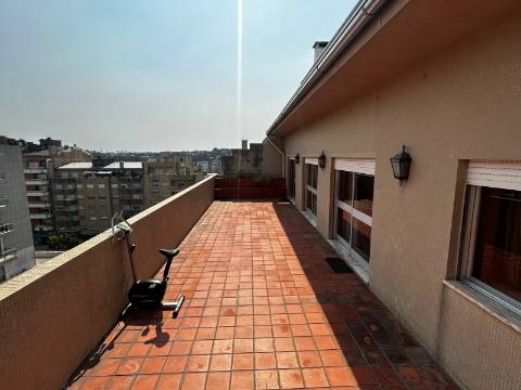 Duplex T4 em São João da Madeira