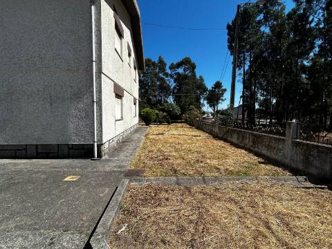 Moradia T4 em Macieira de Sarnes