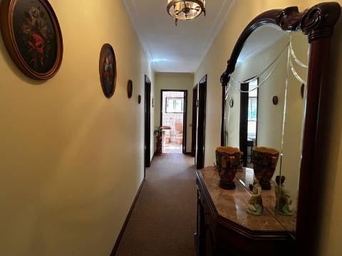 Moradia T4 em Macieira de Sarnes