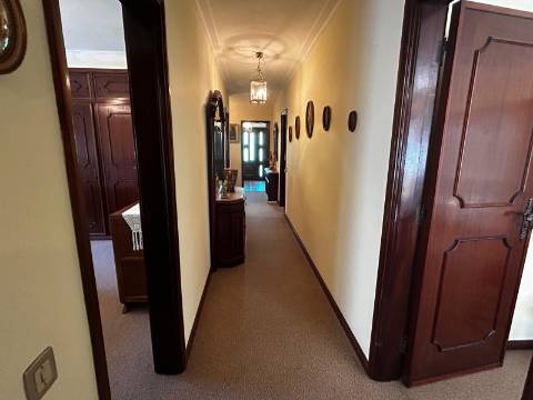 Moradia T4 em Macieira de Sarnes