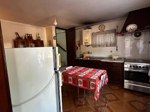 Moradia T4 em Macieira de Sarnes