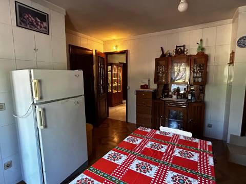 Moradia T4 em Macieira de Sarnes