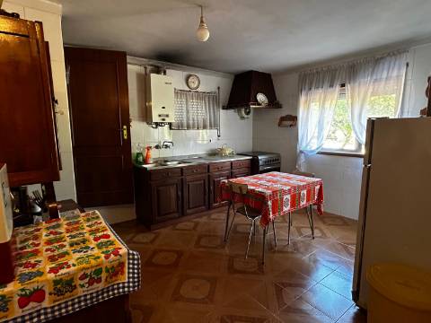 Moradia T4 em Macieira de Sarnes