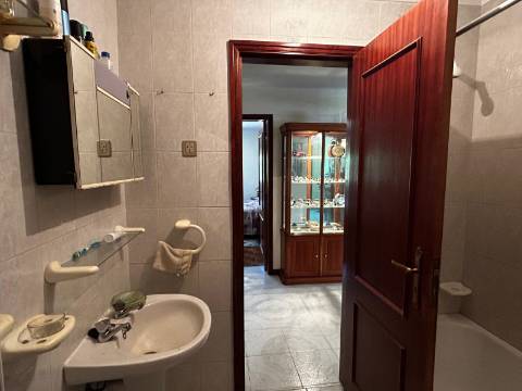 Moradia T4 em Macieira de Sarnes