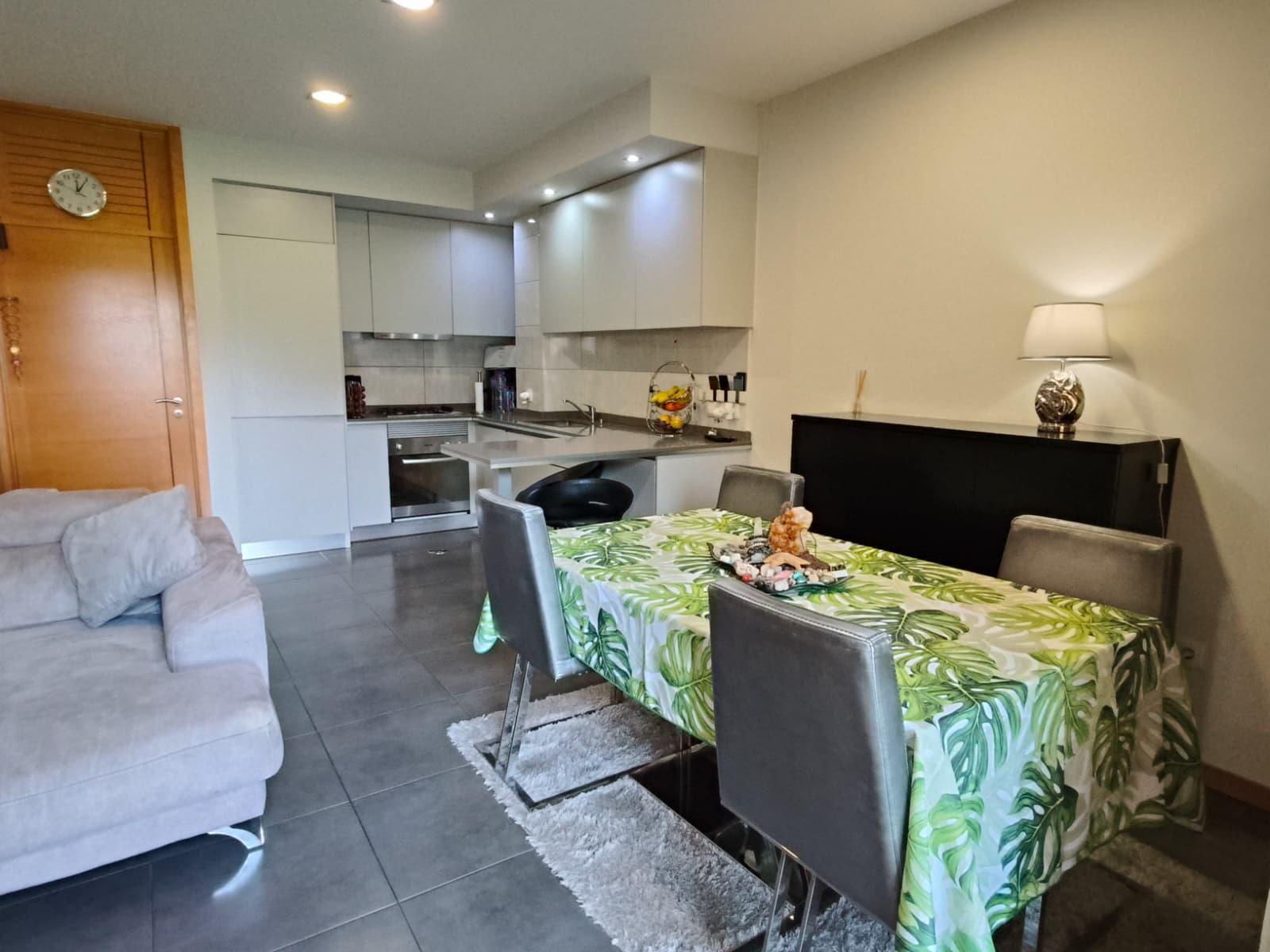 Apartamento T2 em Loureiro