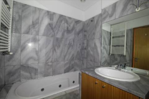 Apartamento T4 em Oliveira do Douro