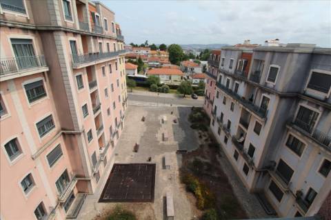 Apartamento T4 em Oliveira do Douro