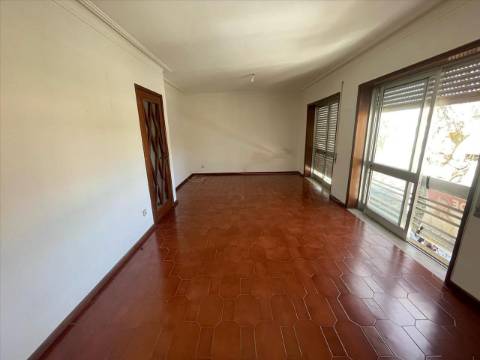 Moradia T3 em Arcozelo