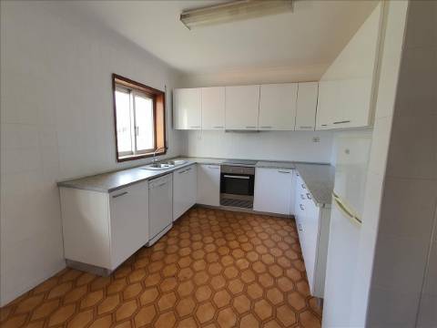 Moradia T3 em Arcozelo