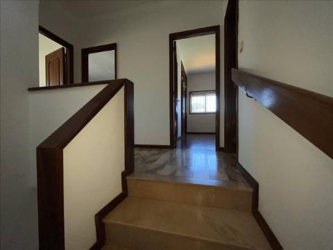 Moradia T3 em Arcozelo