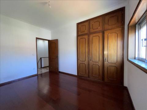 Moradia T3 em Arcozelo