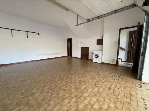 Moradia T3 em Arcozelo