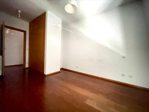 Apartamento T3 em Oliveira do Douro